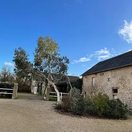 Les D'omaha Etablissement Avec Deux D'hôtes, Petit-déjeuner Compris Fait-maison Et Produits Locaux Bed and breakfast