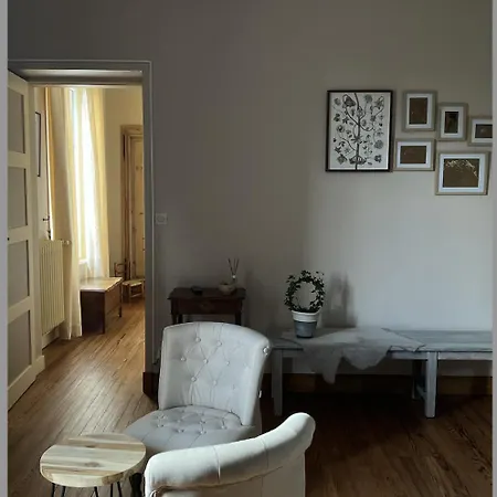 Les D'omaha Etablissement Avec Deux D'hotes, Petit-dejeuner Compris Fait-maison Et Produits Locaux Отель типа 