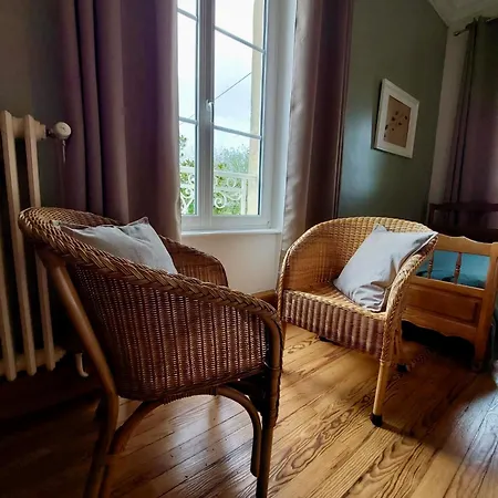 Bed & Breakfast Les D'omaha Etablissement Avec Deux D'hotes, Petit-dejeuner Compris Fait-maison Et Produits Locaux