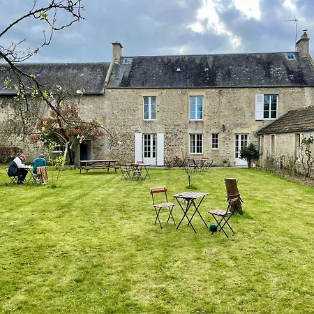 Les D'omaha Etablissement Avec Deux D'hotes, Petit-dejeuner Compris Fait-maison Et Produits Locaux Bed & Breakfast 3*