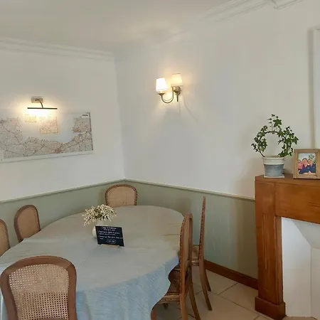 Les D'omaha Etablissement Avec Deux D'hotes, Petit-dejeuner Compris Fait-maison Et Produits Locaux Vierville-sur-Mer