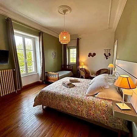 Bed & Breakfast Les D'omaha Etablissement Avec Deux D'hotes, Petit-dejeuner Compris Fait-maison Et Produits Locaux Vierville-sur-Mer