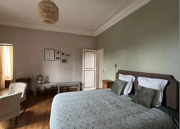 Bed & Breakfast Les D'omaha Etablissement Avec Deux D'hotes, Petit-dejeuner Compris Fait-maison Et Produits Locaux