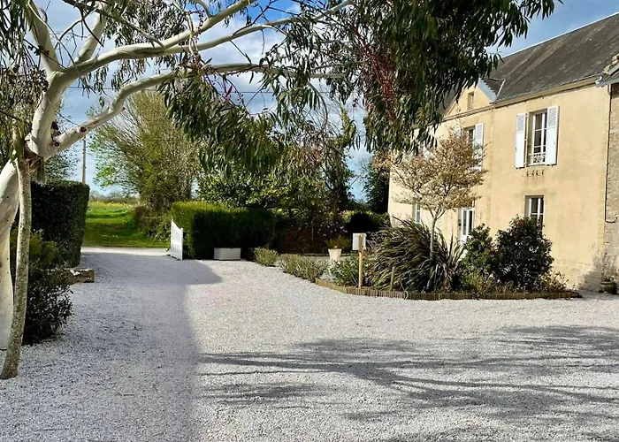 Les D'omaha Etablissement Avec Deux D'hôtes, Petit-déjeuner Compris Fait-maison Et Produits Locaux Vierville-sur-Mer