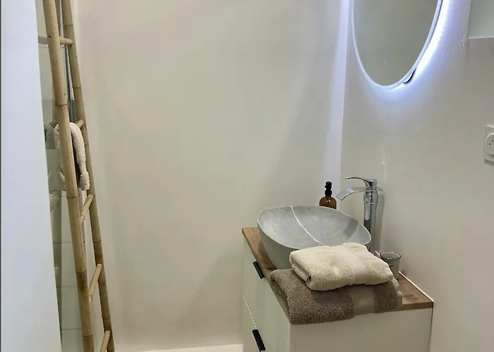 Alojamento de Acomodação e Pequeno-almoço Les D'omaha Etablissement Avec Deux D'hôtes, Petit-déjeuner Compris Fait-maison Et Produits Locaux Vierville-sur-Mer