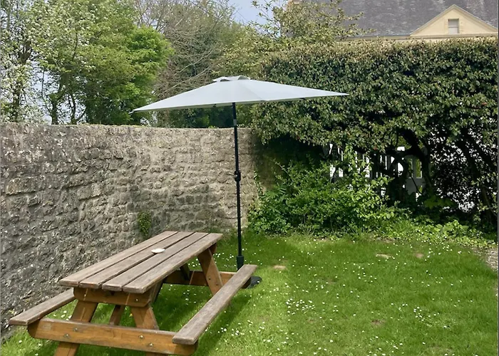 Les D'omaha Etablissement Avec Deux D'hotes, Petit-dejeuner Compris Fait-maison Et Produits Locaux Bed & Breakfast